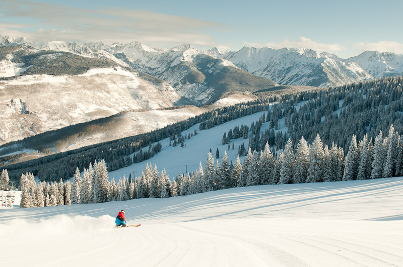 colorado mountains skiing